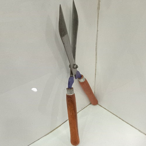 Hedge Trim Wood MIP N