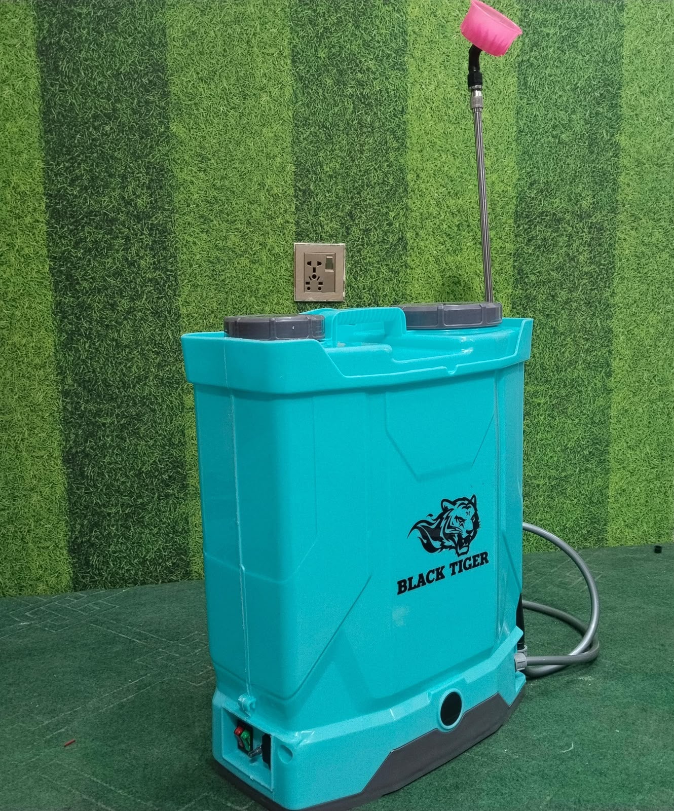 Battery Sprayer 20 LTR Double Pump Brand Name Black Tiger