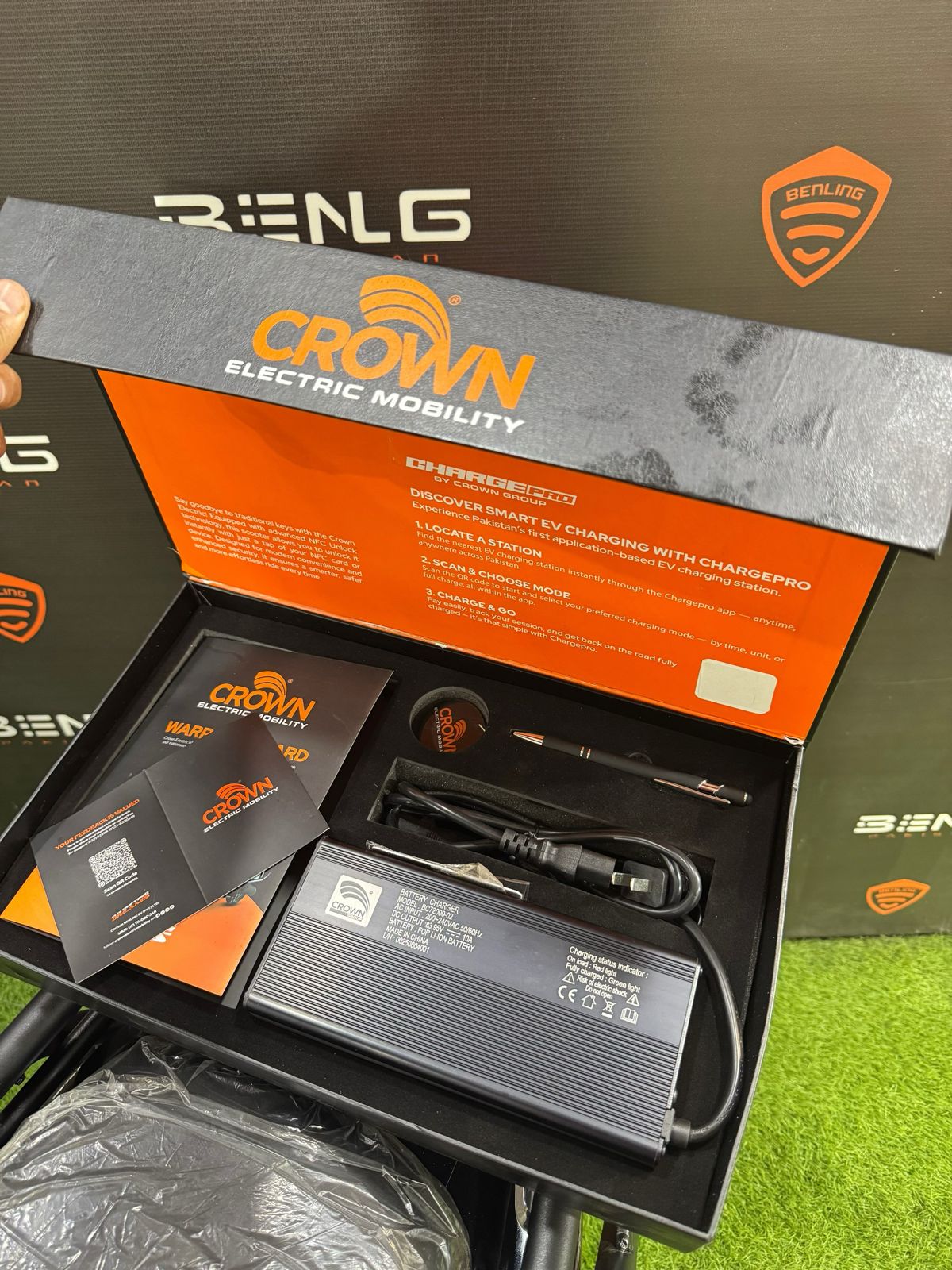 Crown Electric Scooter Champion Lite