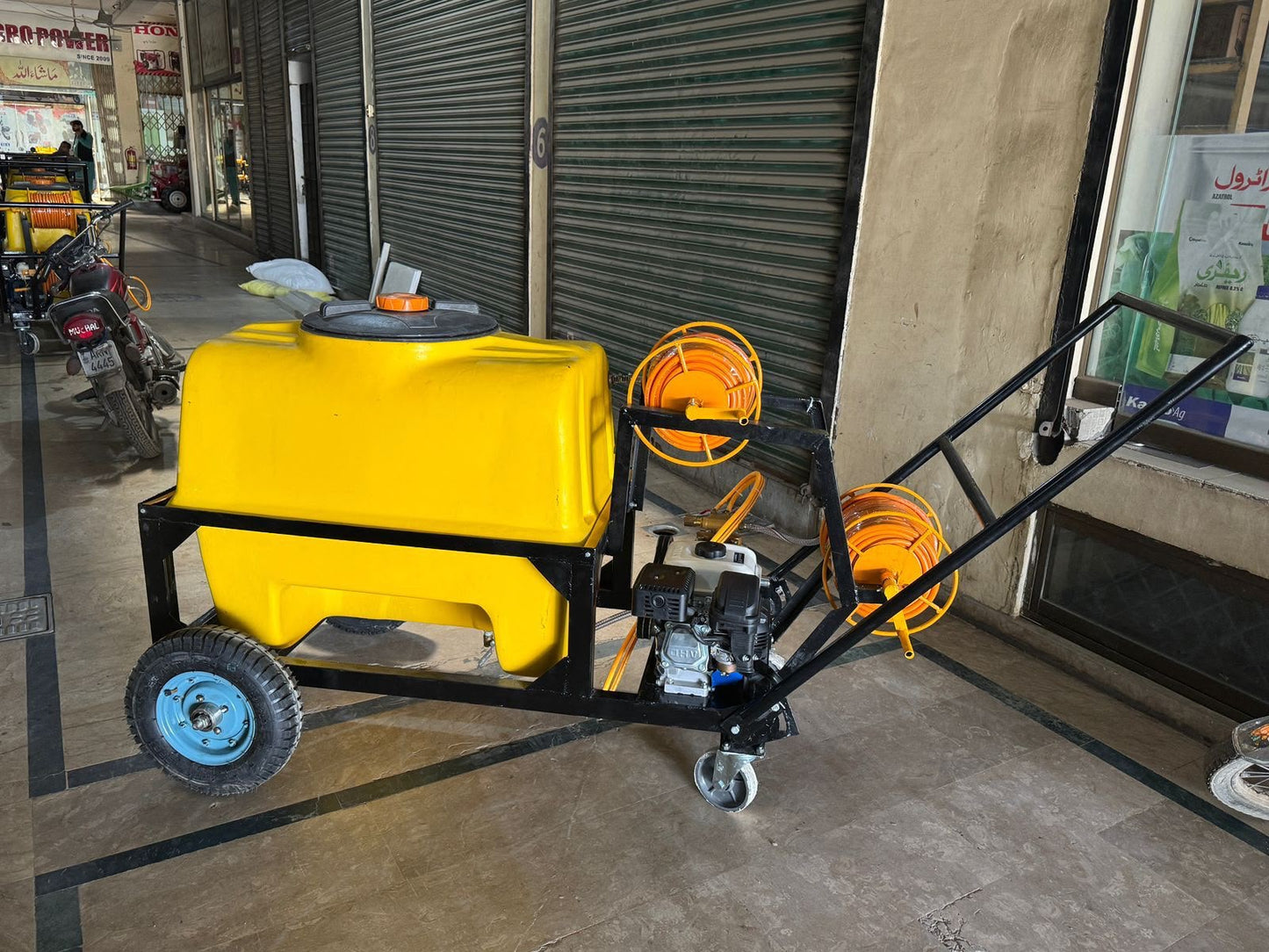 Trolley Power Sprayer 300 LTR With Engine and Pump